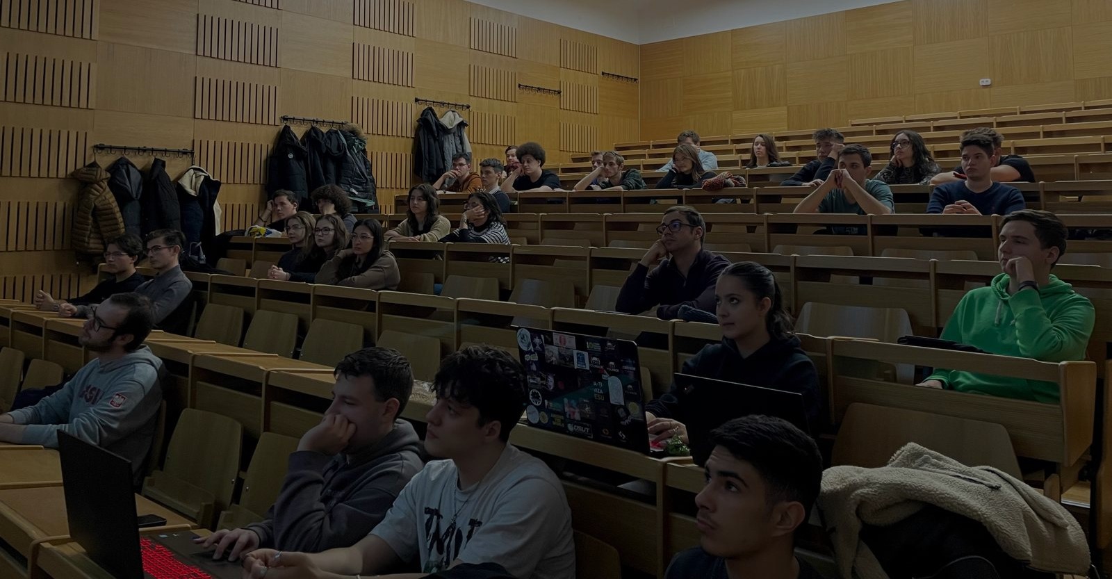 Ce Spun Studenții